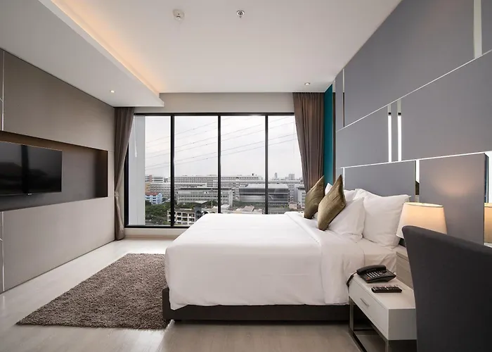 Thaya 5* Бангкок